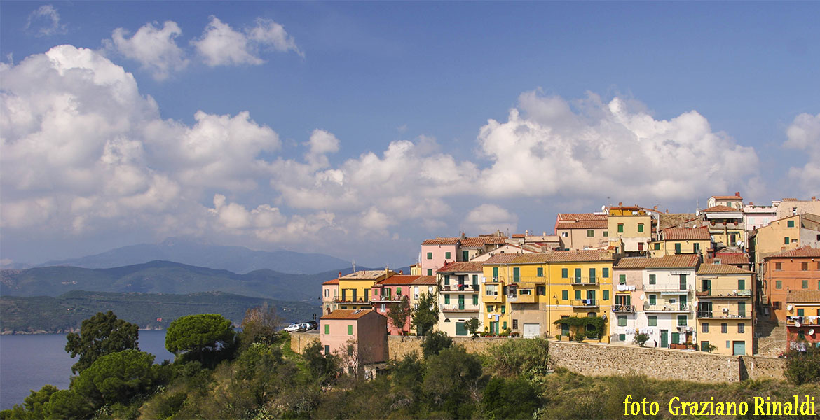 dieci esperienze da non perdere all'isola d'Elba_ Capoliveri paese