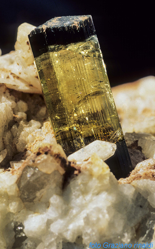 Elba Island, minerals, yellow, transparent